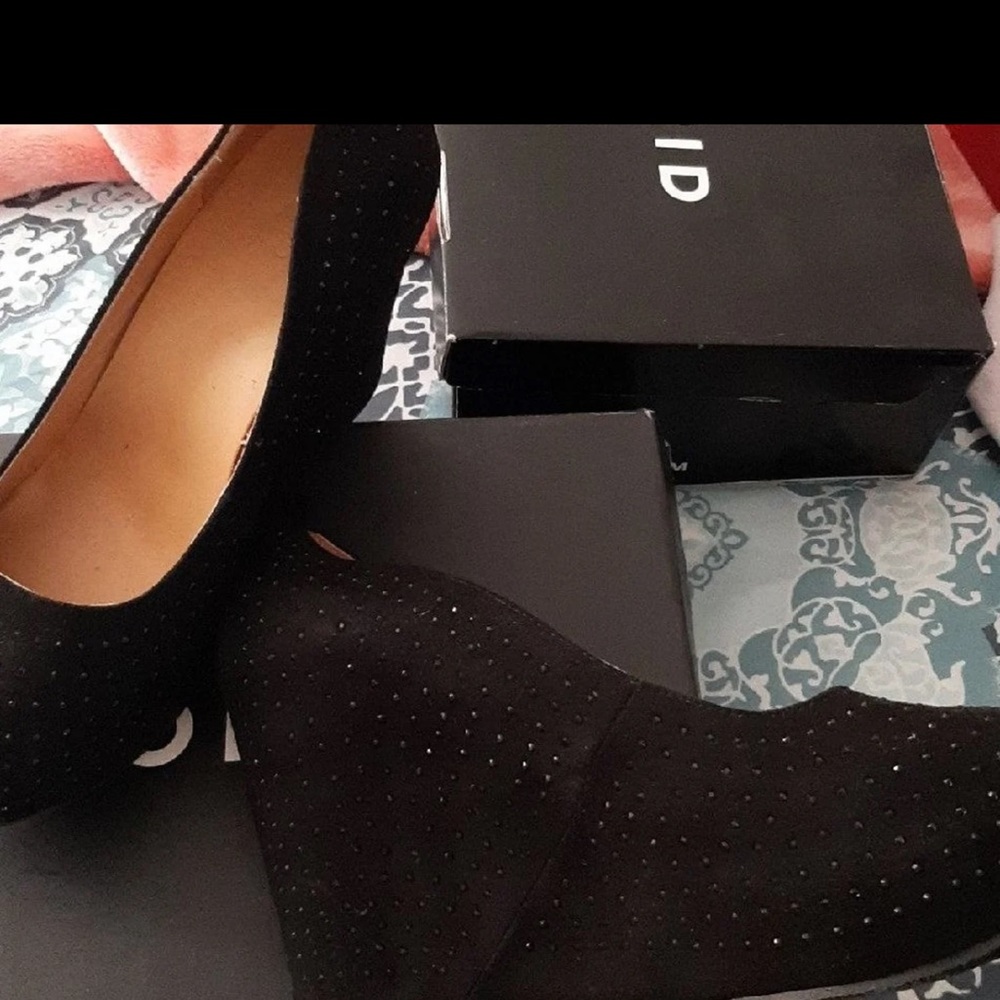 Rinestone wedges